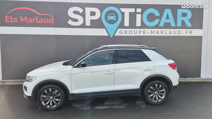 Volkswagen T-Roc 2019 photo 2
