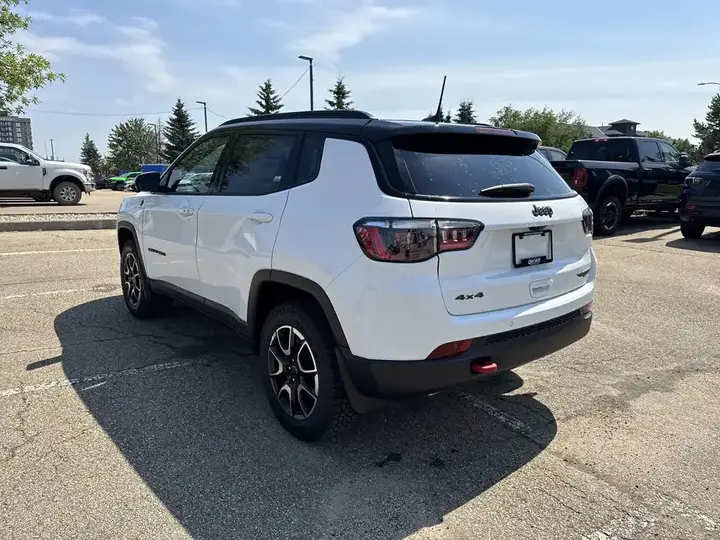 Jeep Compass 2026 photo 5