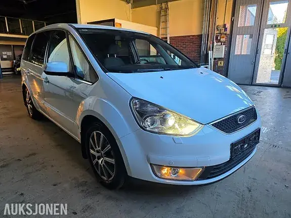 Ford Galaxy 2009 photo 3