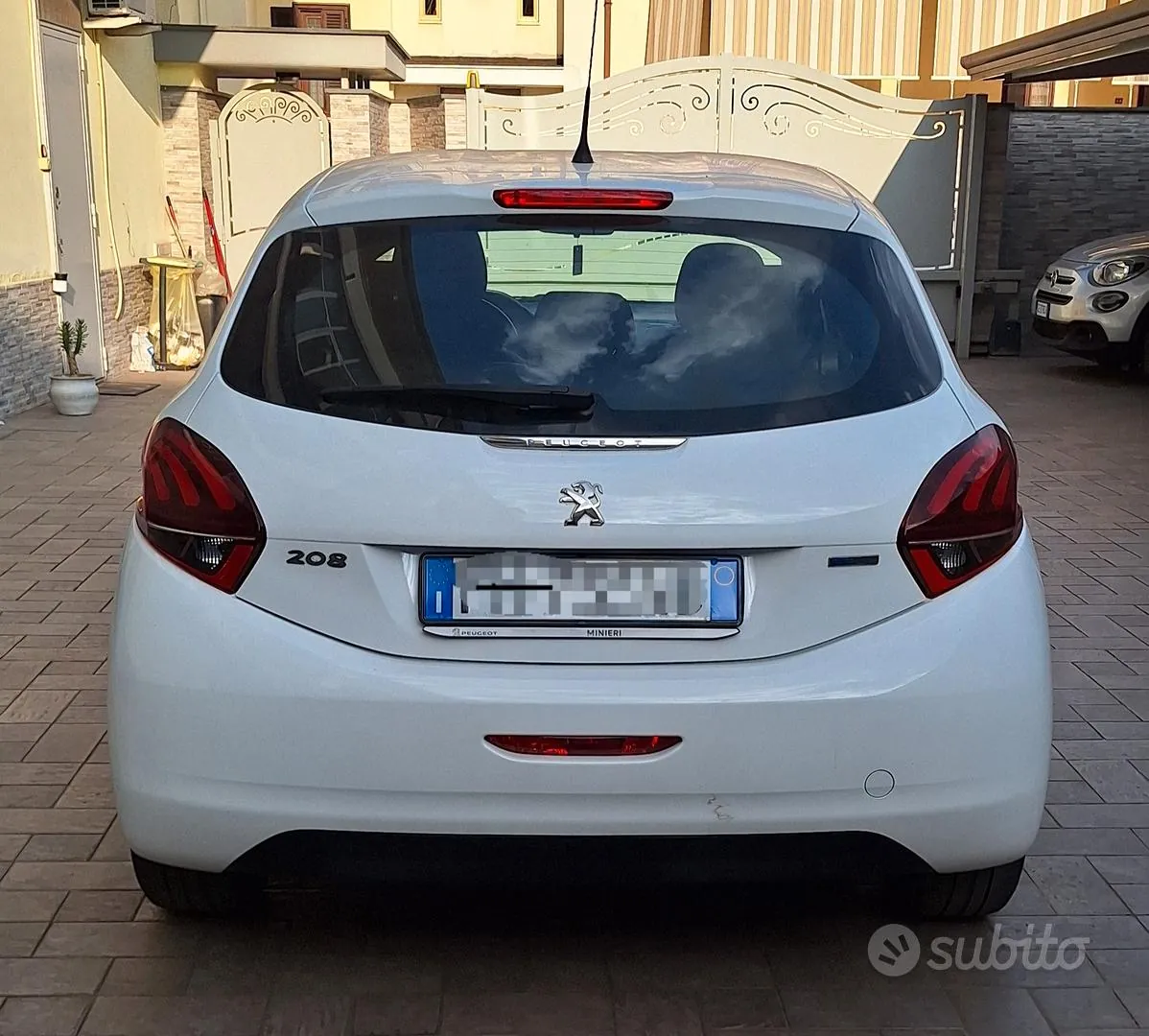 Peugeot 208 2017 photo 4
