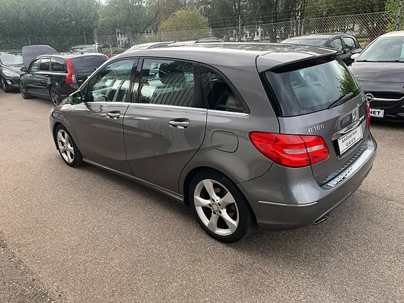 Mercedes-Benz B180 2013 photo 4
