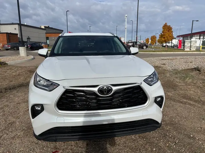 Toyota Highlander 2026 photo 3