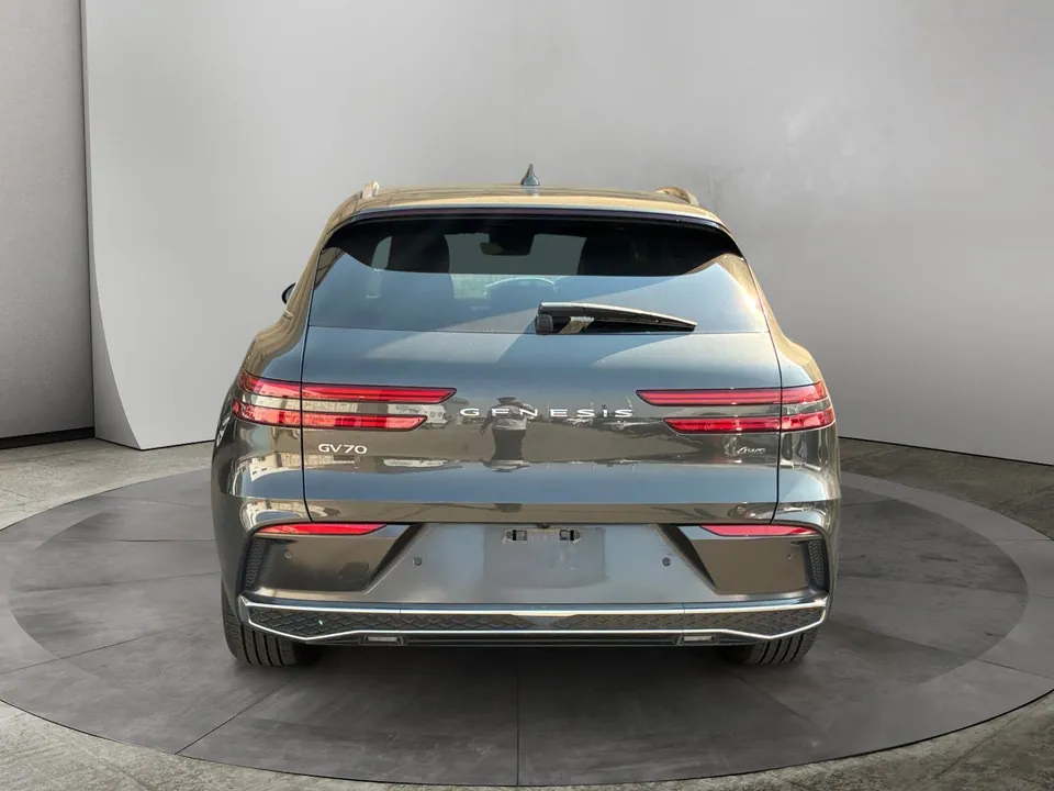 Genesis Gv70 2026 photo 4