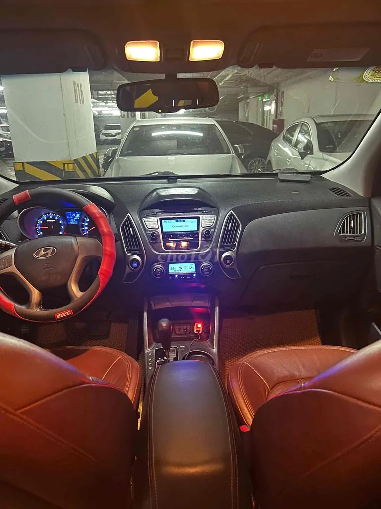 Hyundai Tucson 2012 photo 2