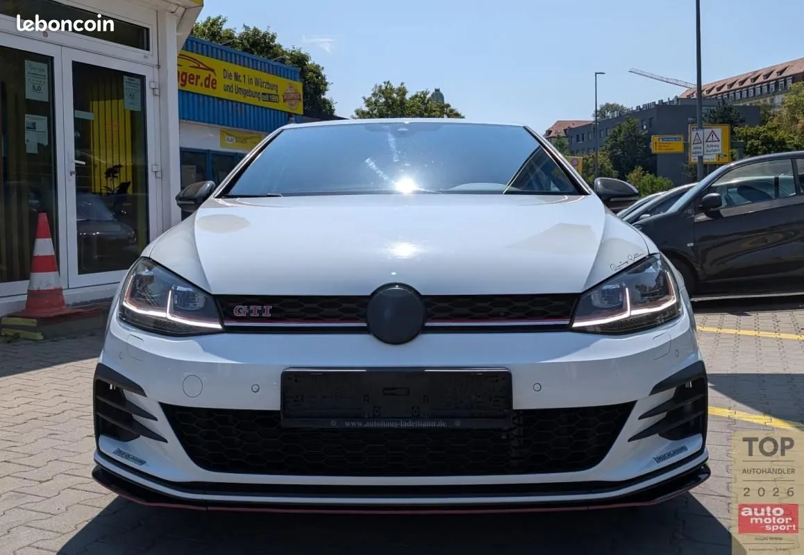 Volkswagen Golf 2019 photo 2