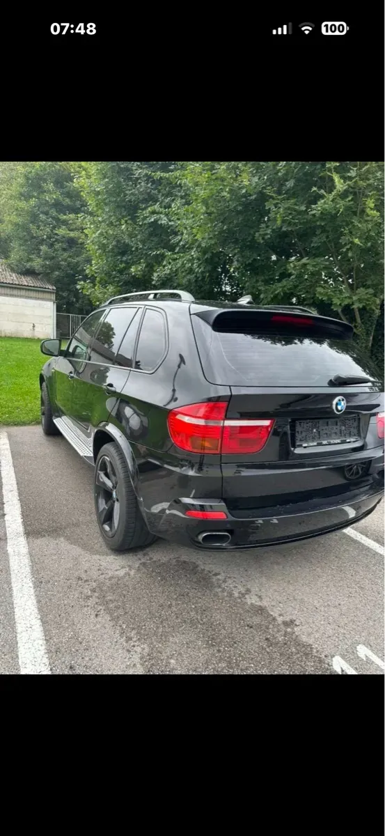 BMW X5 2009 photo 2