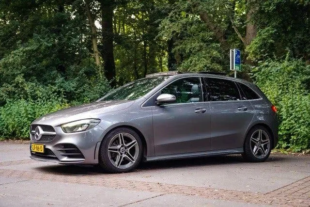 Mercedes-Benz B200D