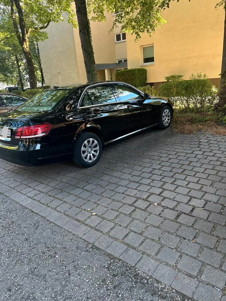 Mercedes-Benz E 220 Bluetec