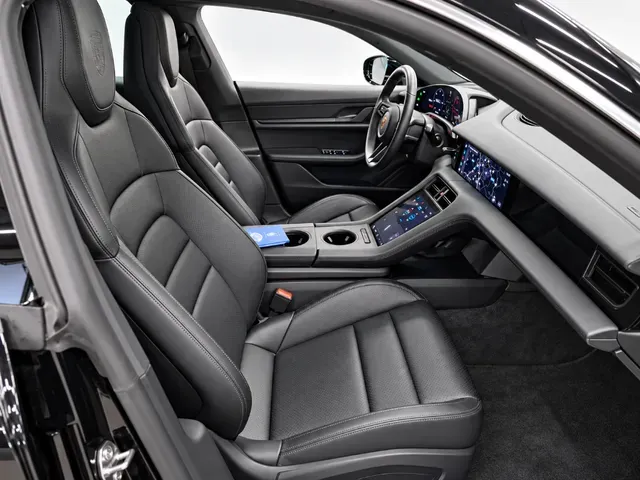 Porsche Taycan 2021 photo 2