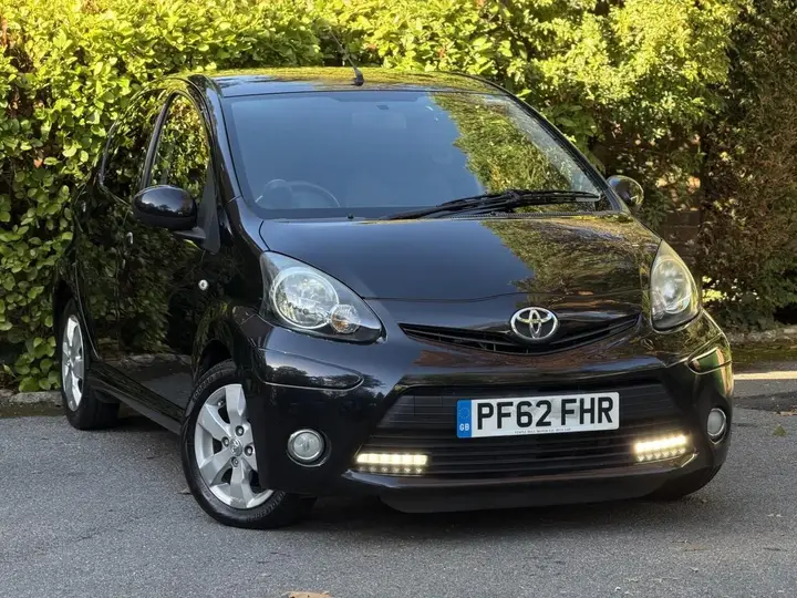 Toyota Aygo 2013 photo 2