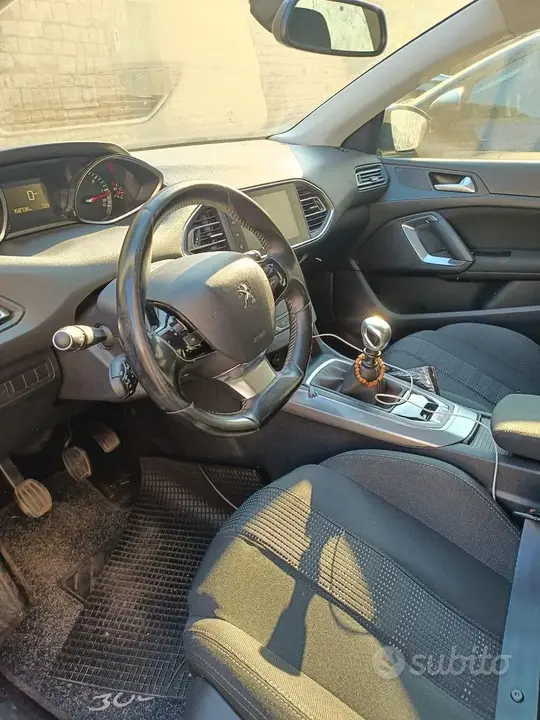 Peugeot 308 2016 photo 5