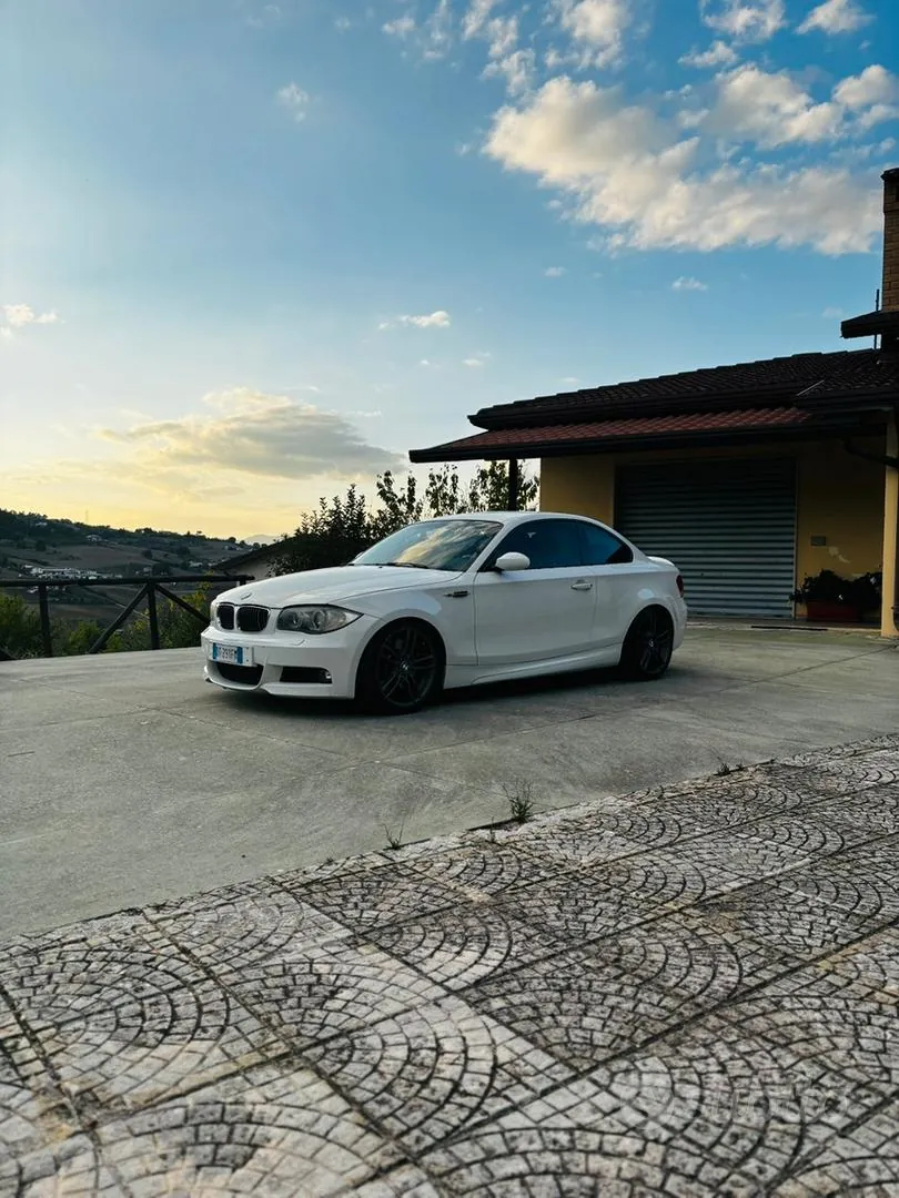 BMW 123D 2008 photo 2