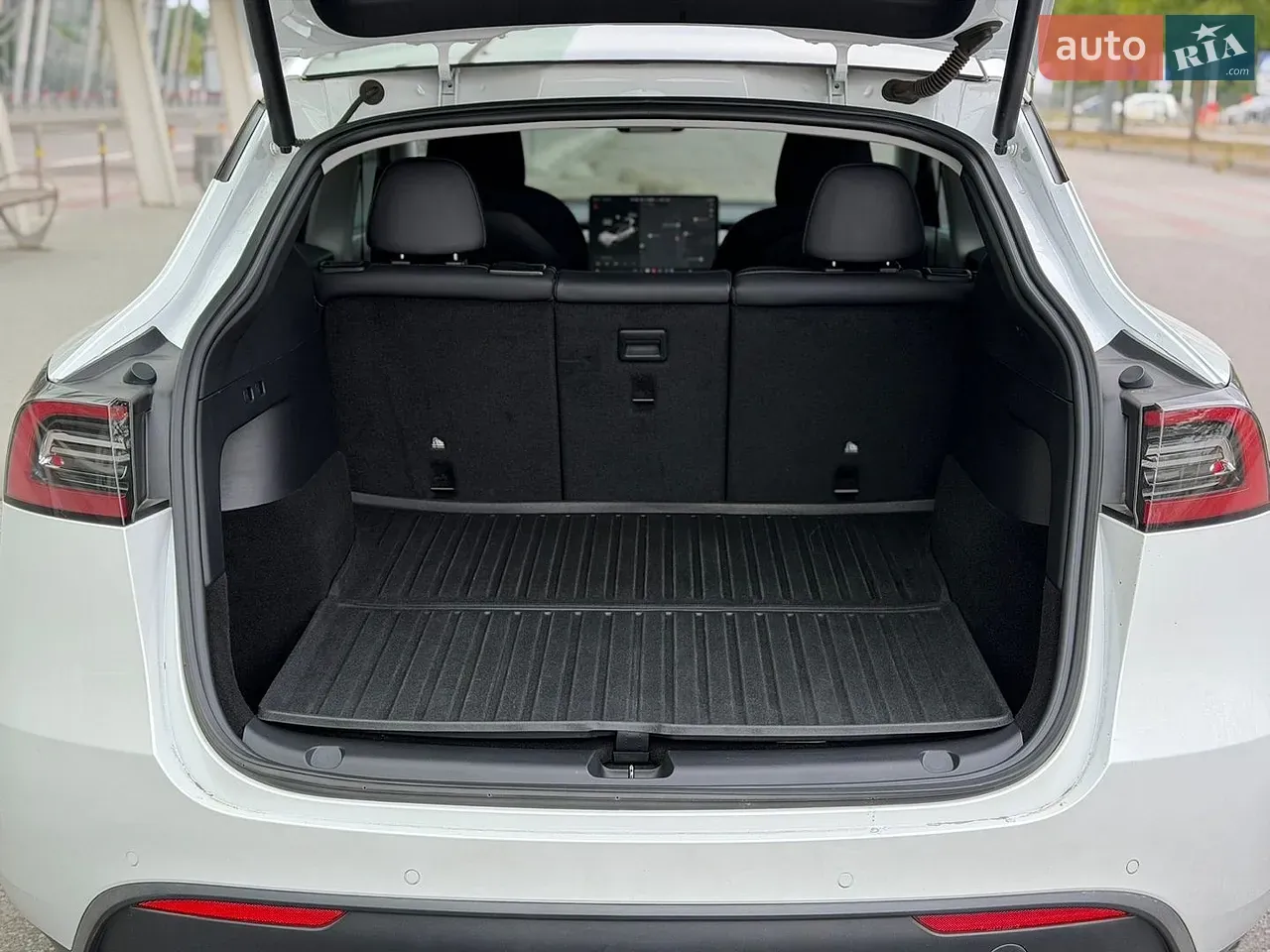 Tesla Model Y 2021 photo 5