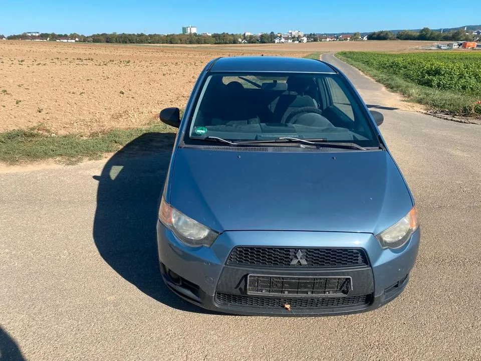 Mitsubishi Colt