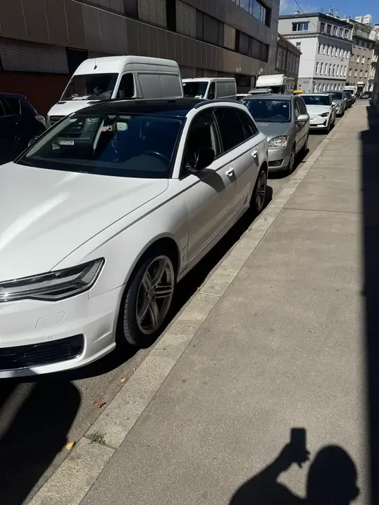 Audi A6 2015 photo 2