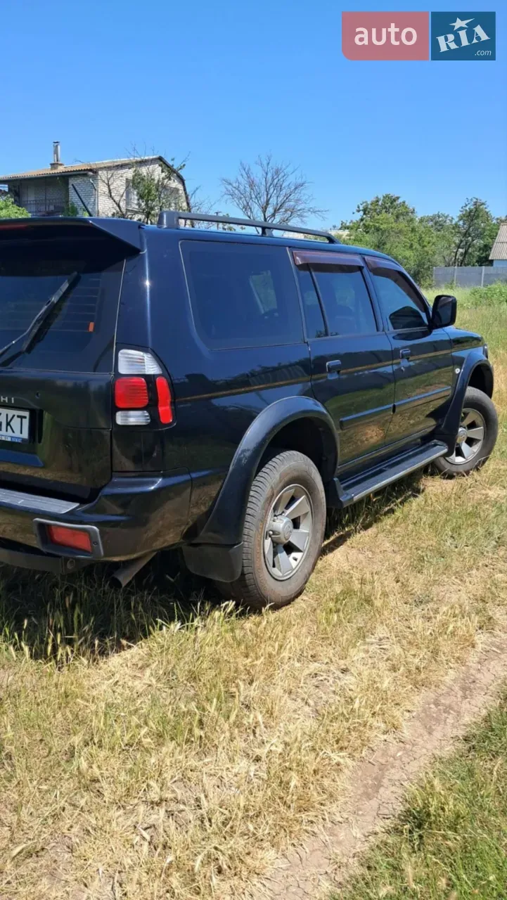Mitsubishi Pajero Sport 2008 photo 2