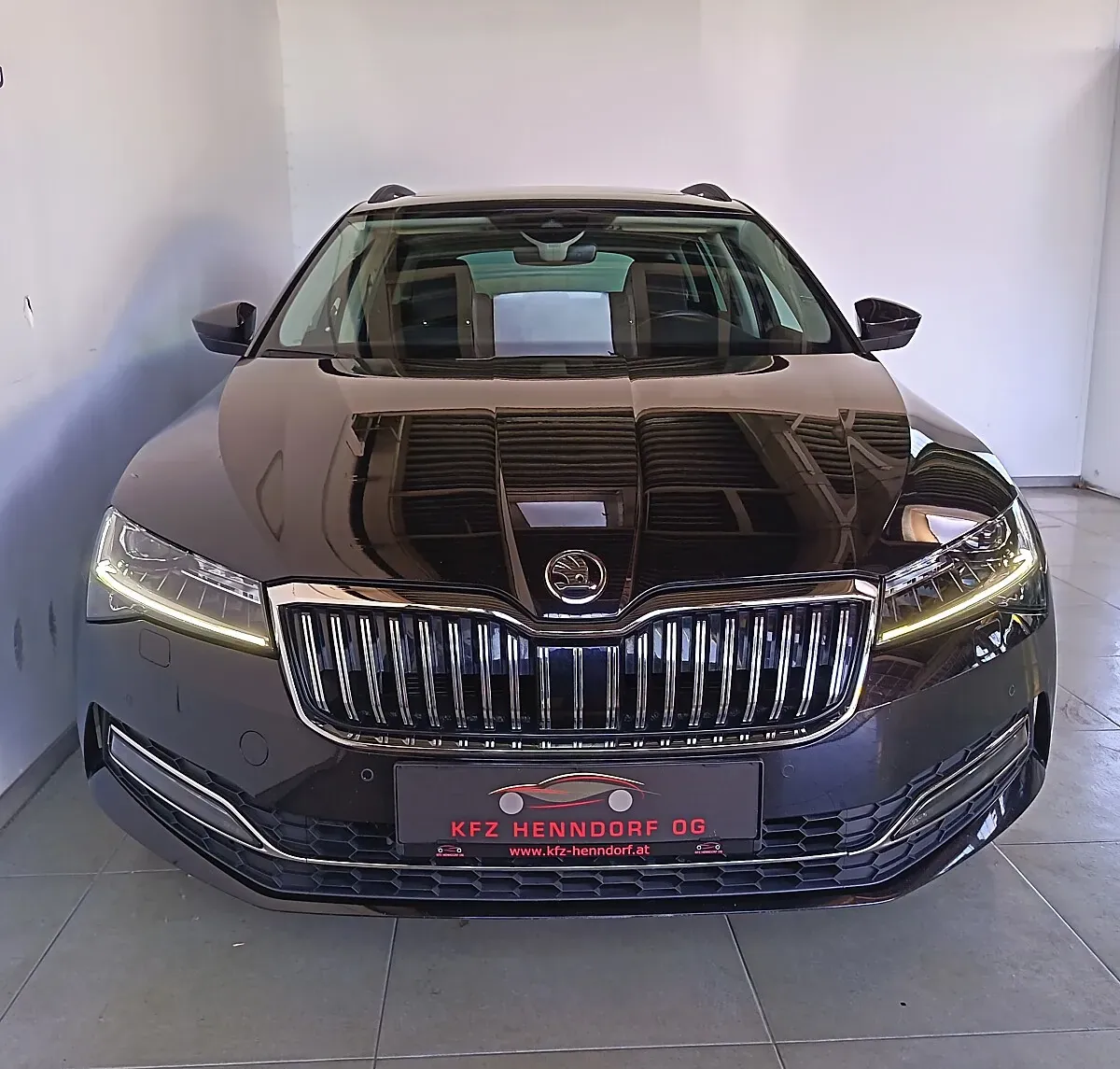 Skoda Superb 2021 photo 2