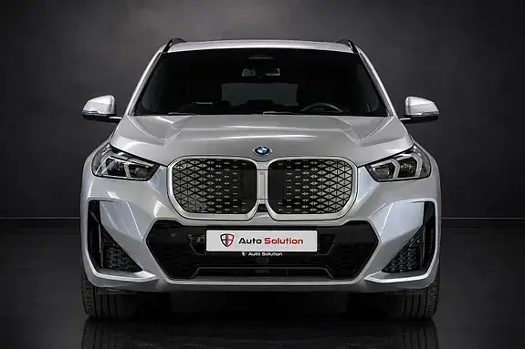 BMW Ix1 2025 photo 2