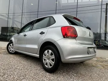 Volkswagen Polo 2011 photo 2