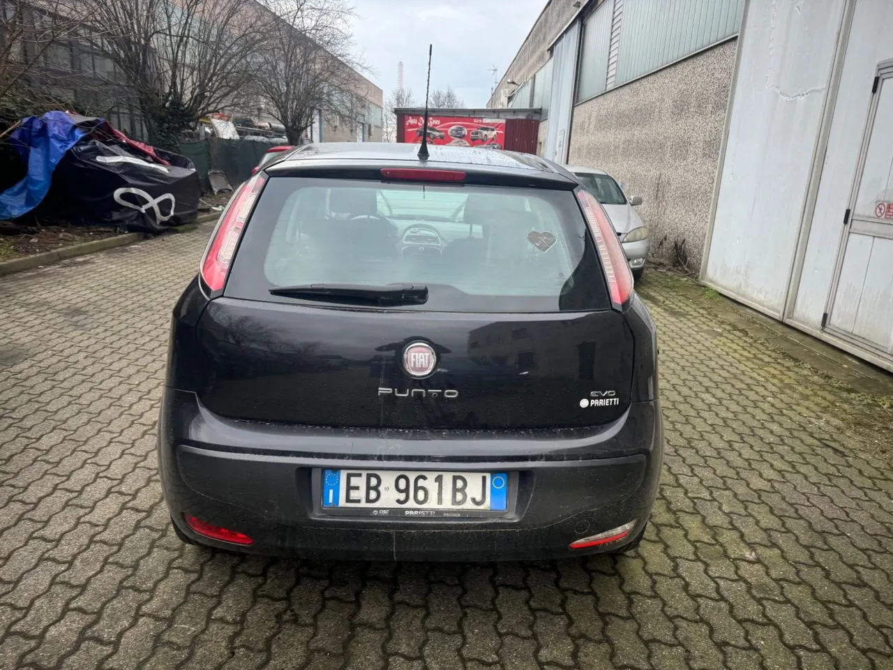 Fiat Grande Punto 2010 photo 3