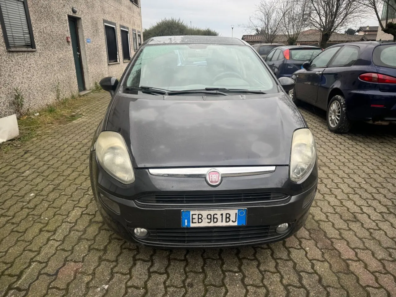 Fiat Grande Punto 2010 photo 2