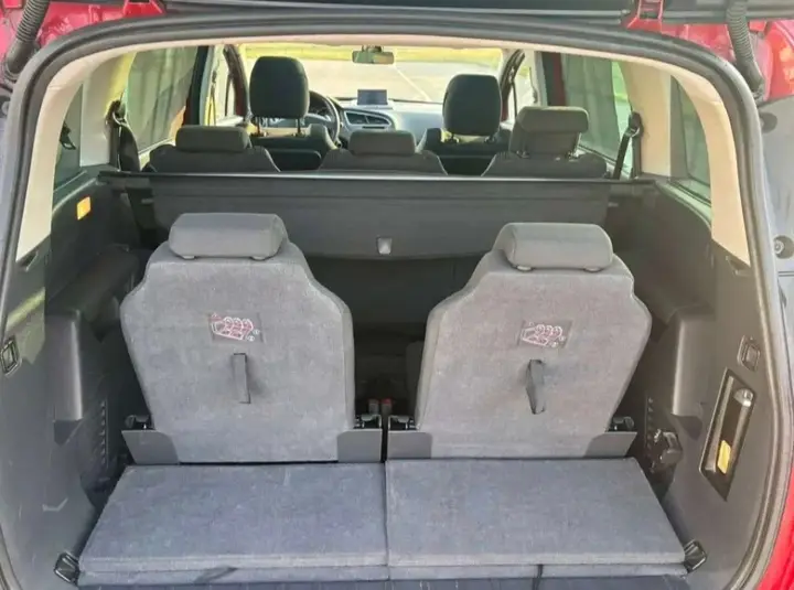 Peugeot 5008 2013 photo 3