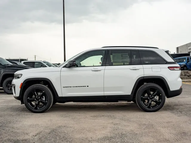 Jeep Grand Cherokee 2026 photo 5