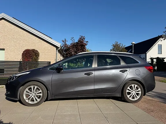 Kia Ceed 2013 photo 2