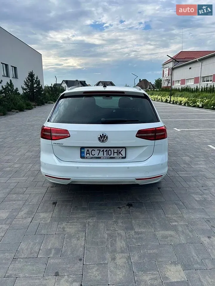 Volkswagen Passat 2018 photo 5