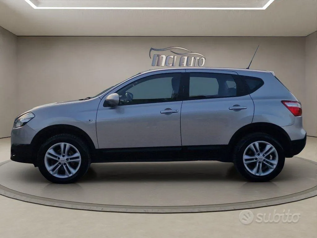 Nissan Qashqai 2014 photo 2