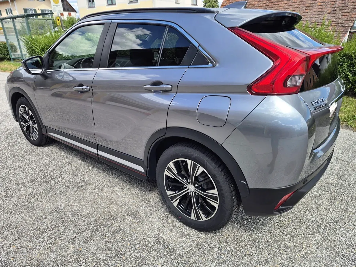 Mitsubishi Eclipse 2019 photo 3