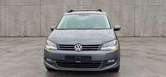 Volkswagen Sharan 2012 photo 2