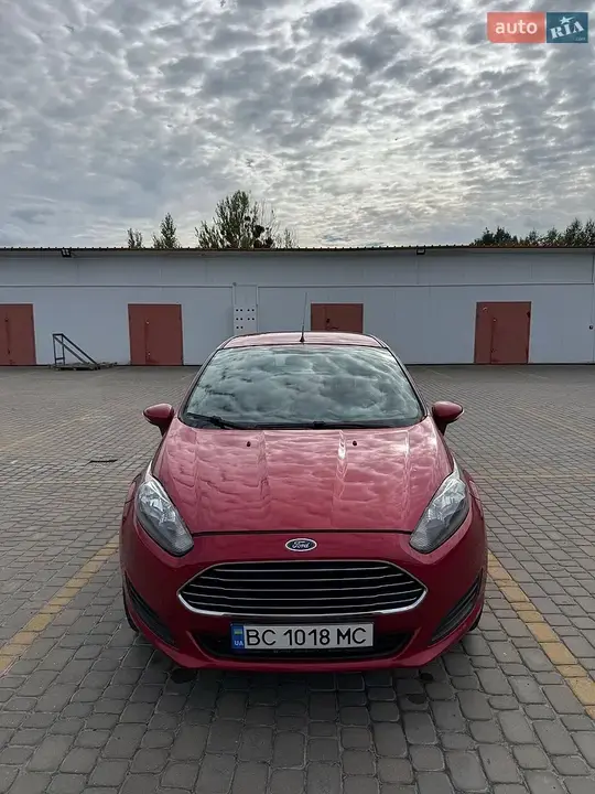 Ford Fiesta 2015 photo 2