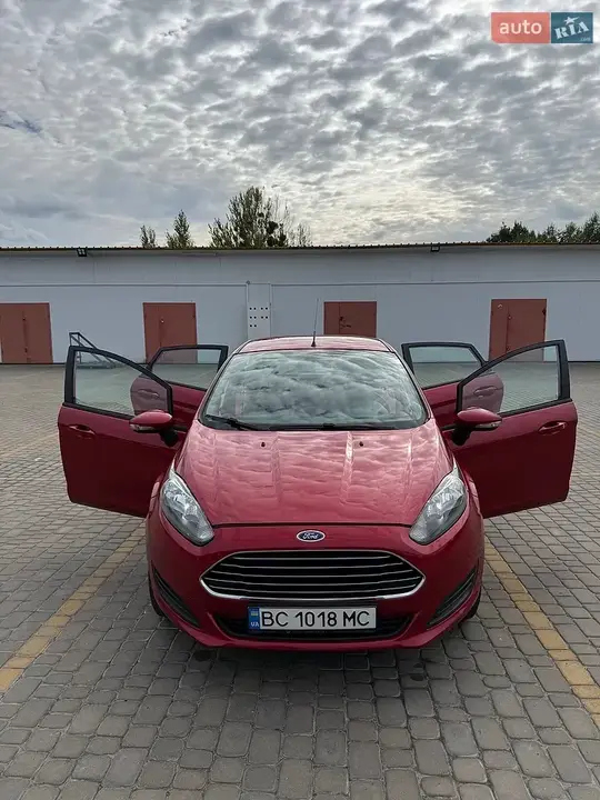 Ford Fiesta 2015 photo 5