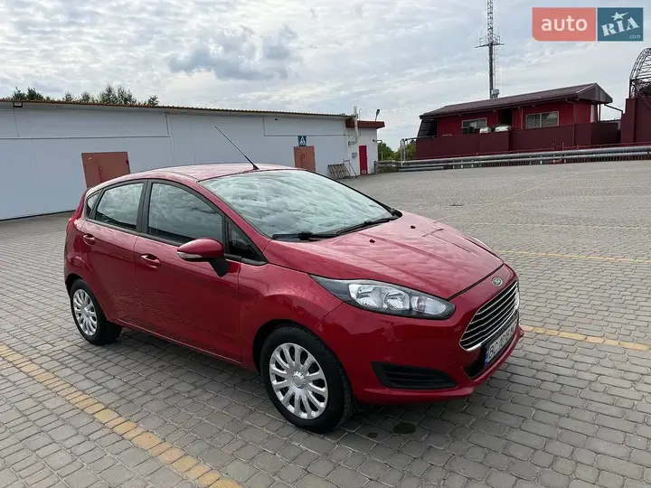 Ford Fiesta 2015 photo 3