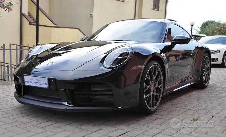 Porsche 911 2025 photo 3