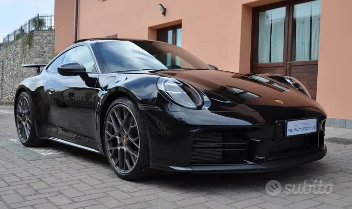 Porsche 911 2025 photo 2
