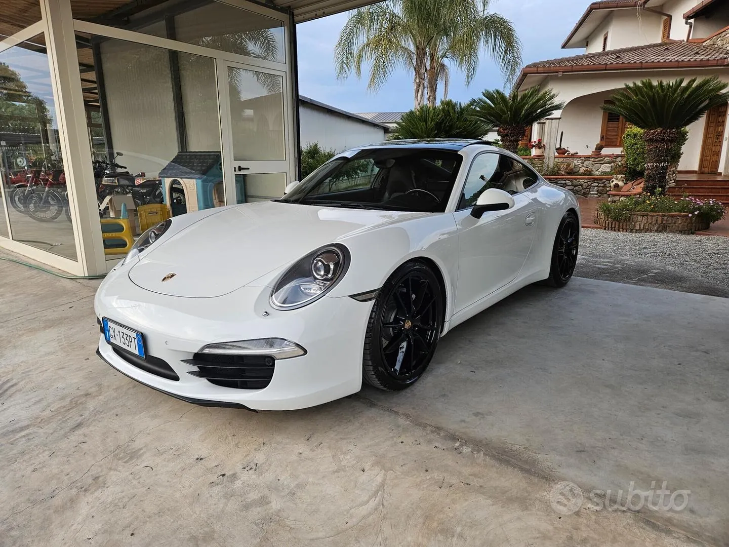 Porsche 911