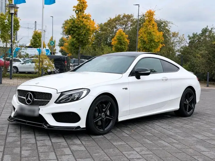 Mercedes-Benz C220D