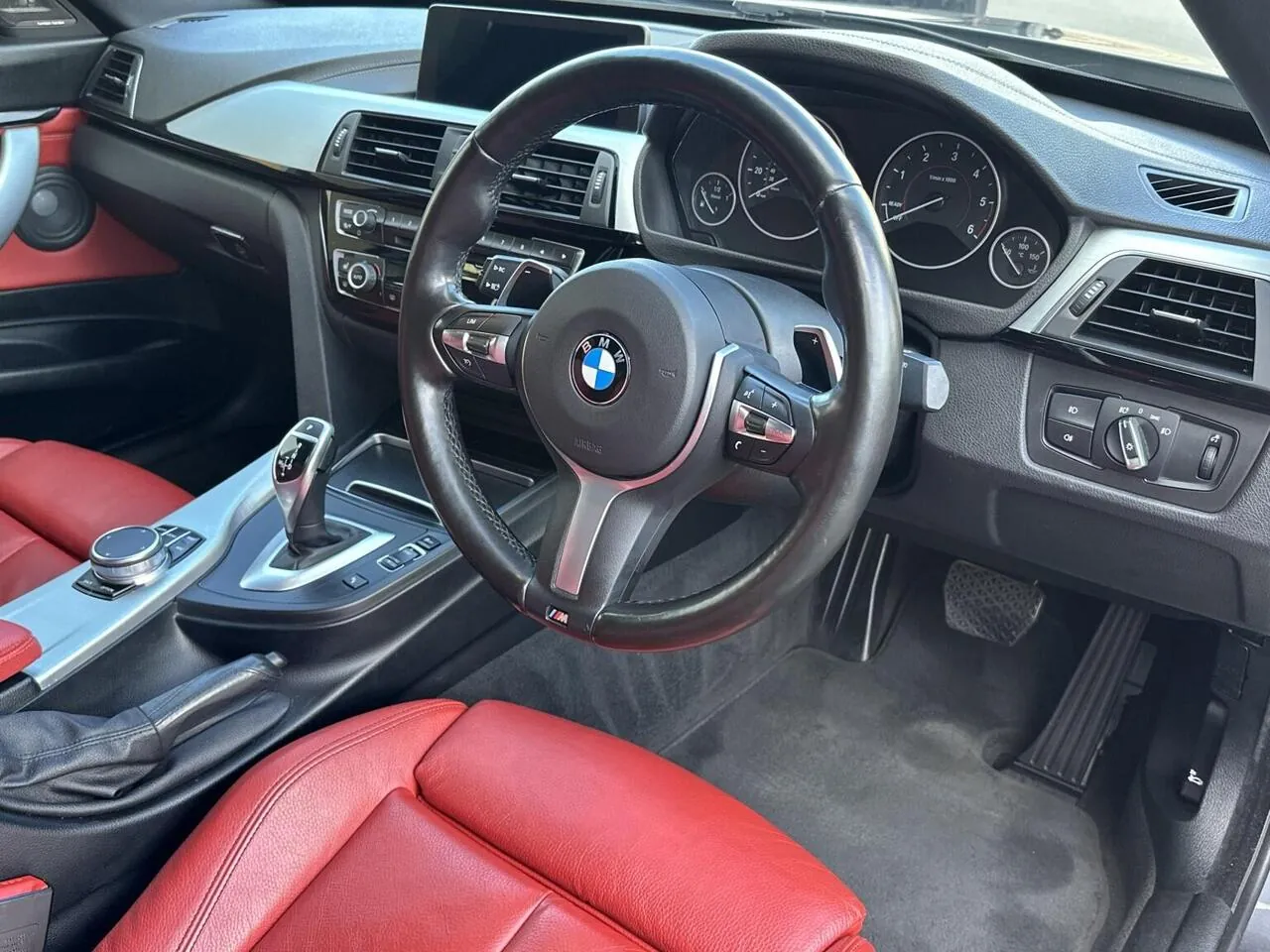 BMW 3 Series Gran Turismo 2018 photo 3