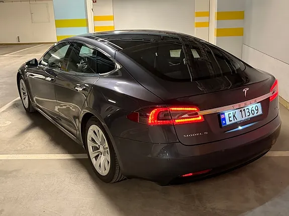 Tesla Model S 2016 photo 4