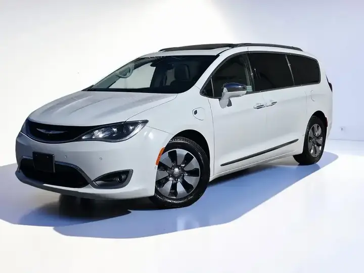 Chrysler Pacifica 2017 photo 4
