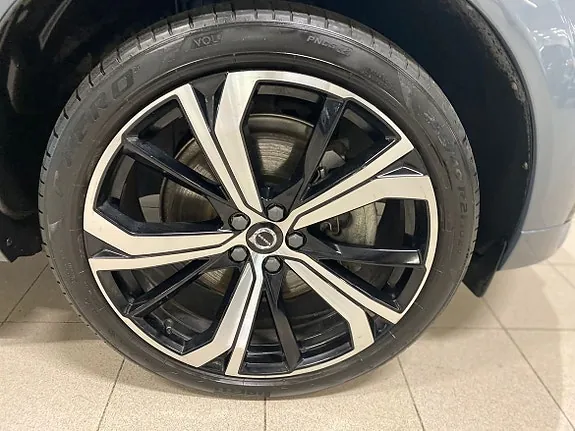 Volvo Xc60 2024 photo 2