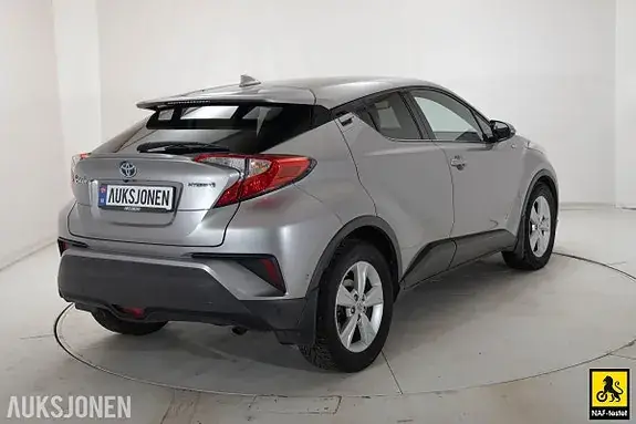Toyota C-Hr 2017 photo 4