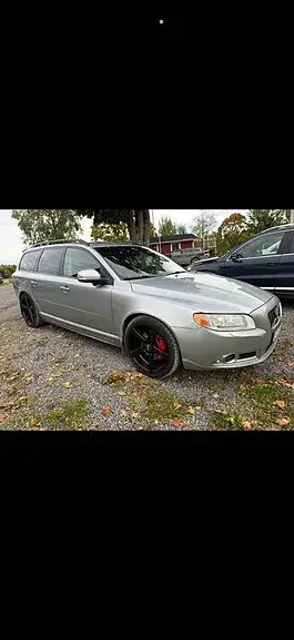 Volvo V70 2011 photo 2