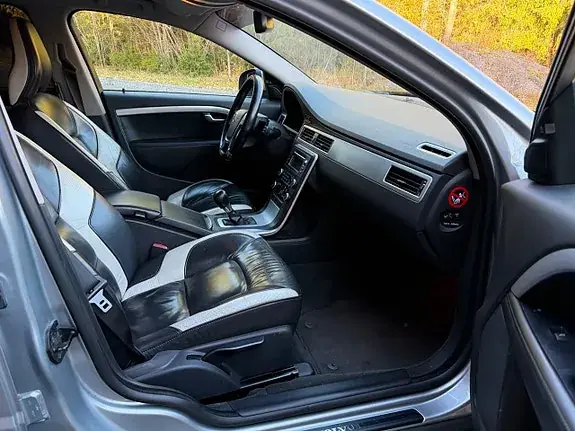 Volvo V70 2011 photo 3
