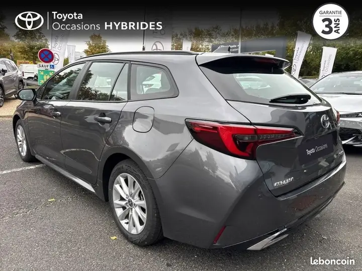 Toyota Corolla 2025 photo 2