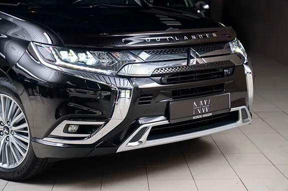 Mitsubishi Outlander 2019 photo 2