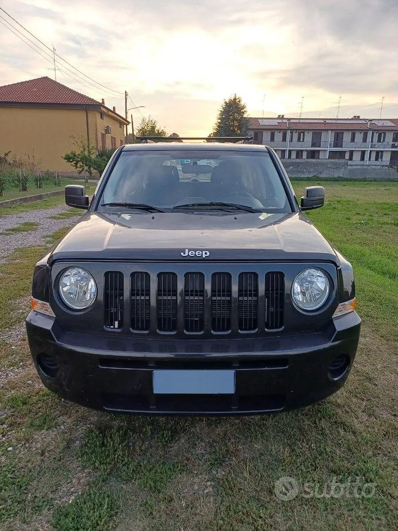 Jeep Patriot 2011 photo 2