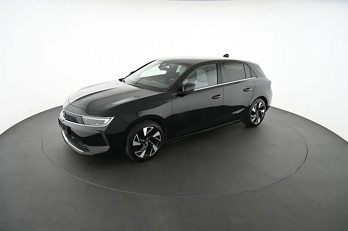 Opel Astra 2022 photo 3